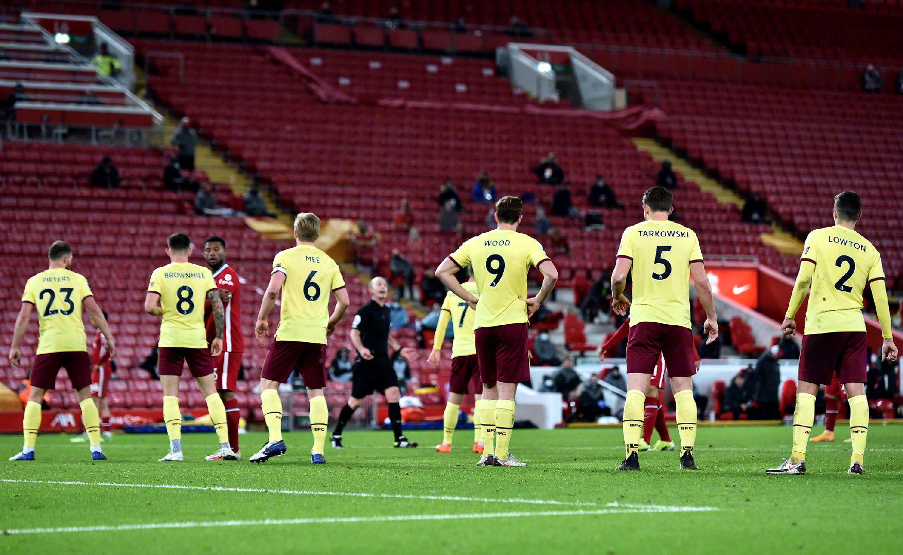 帶領曼聯由 帶領曼聯由