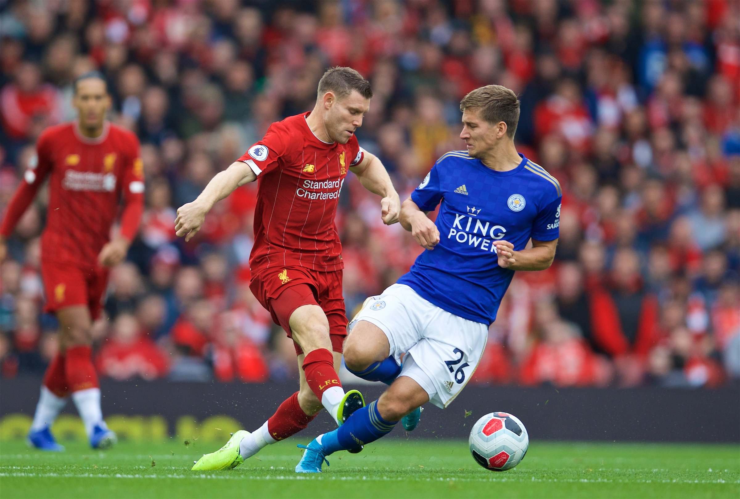 对比两队在 对比两队在